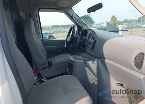 2005 Ford E-150 Commercial/Recreational from USA, damaged, VIN 1FTRE14W65HA54456